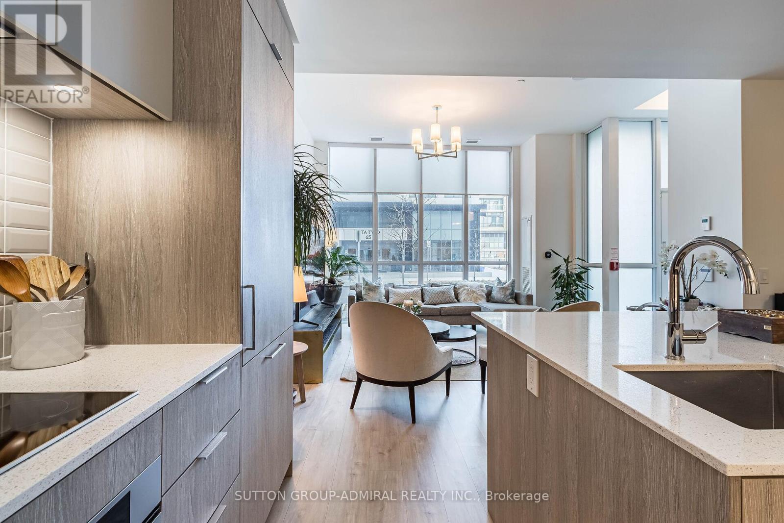 Th 107 - 70 Annie Craig Drive, Toronto, Ontario  M8V 0C4 - Photo 9 - W12650416