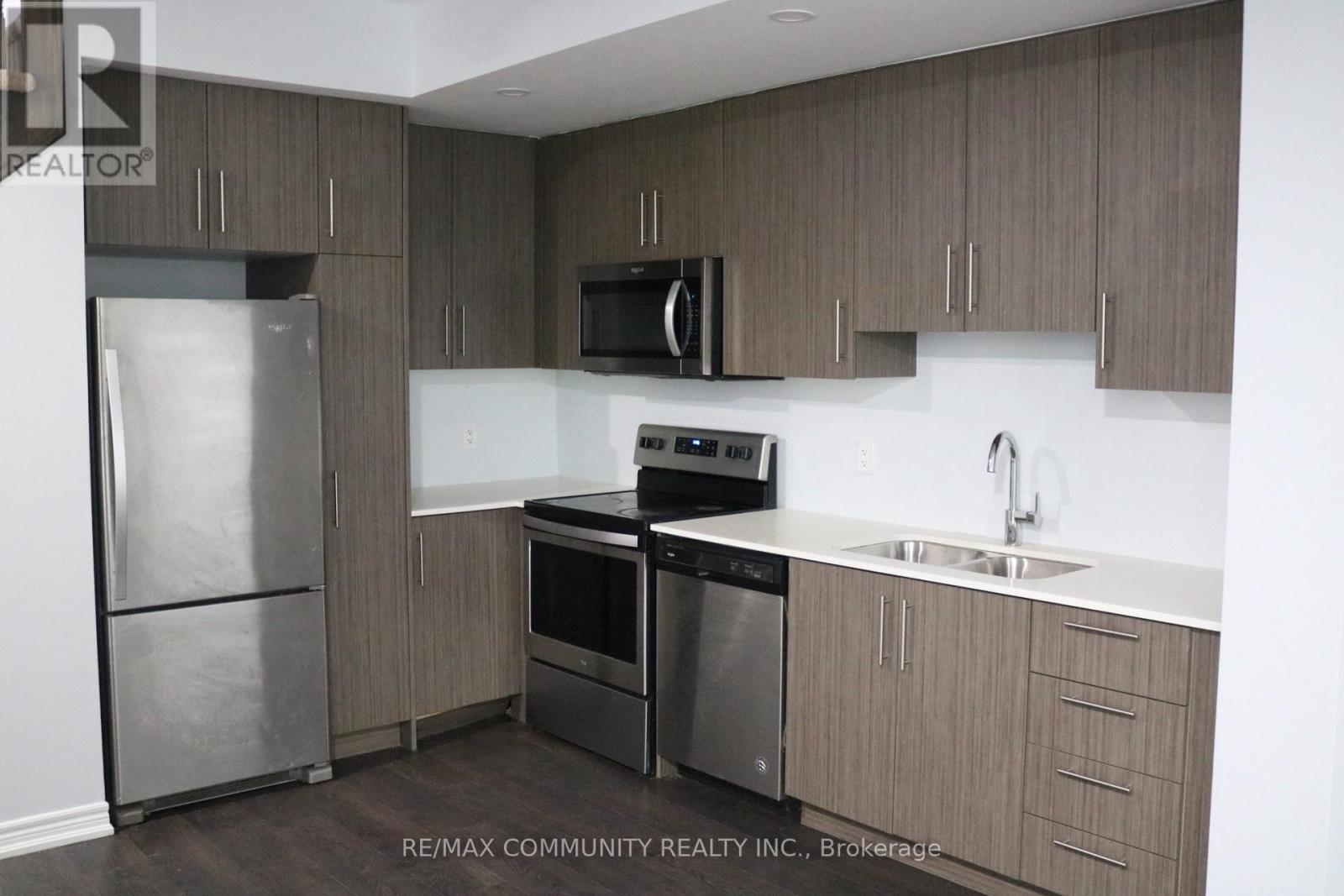 5 - 2205 Lillykin Street, Oakville, Ontario  L6H 0X6 - Photo 4 - W12649314