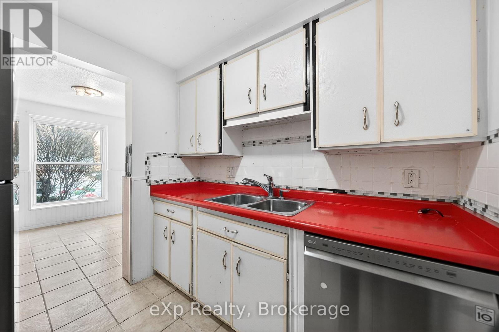 66 - 539 Willow Road, Guelph, Ontario  N1H 7G3 - Photo 12 - X12650424