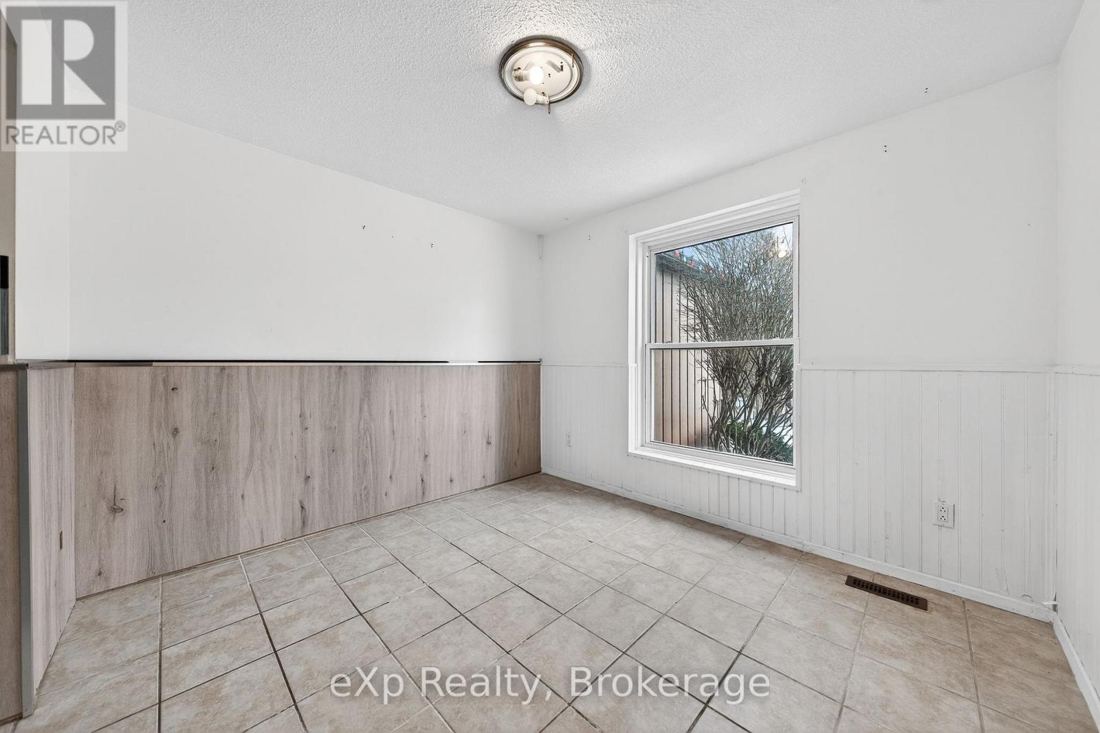 66 - 539 Willow Road, Guelph, Ontario  N1H 7G3 - Photo 8 - X12650424