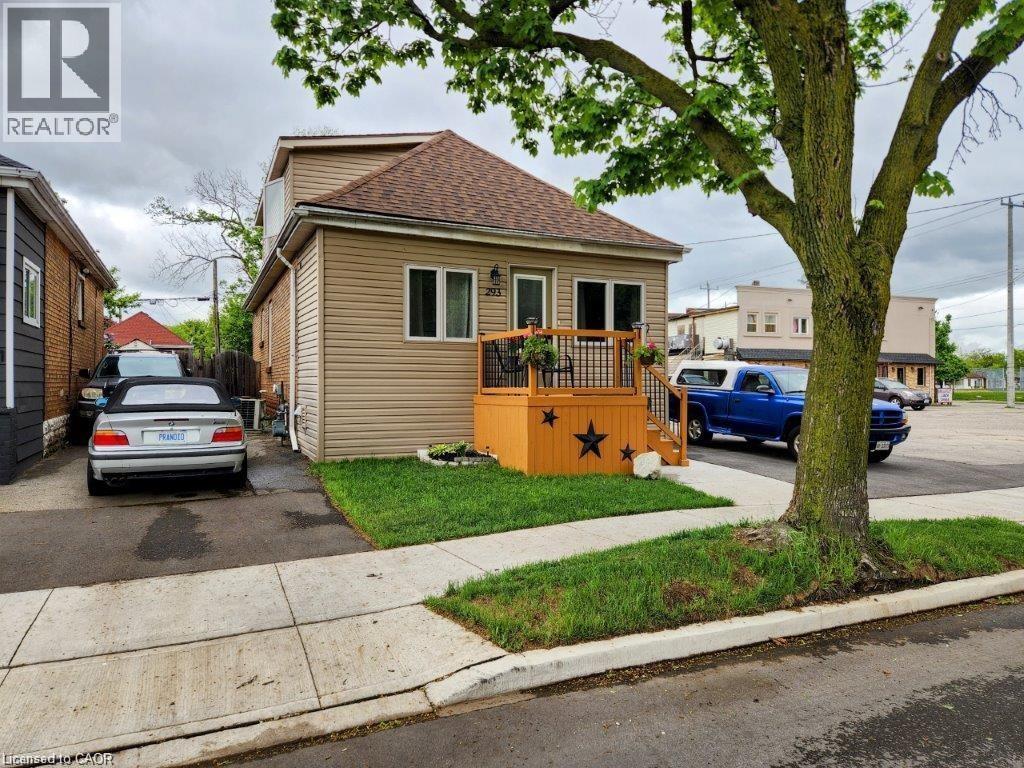 293 Fairfield Avenue, Hamilton, Ontario  L8H 5H5 - Photo 2 - 40775604