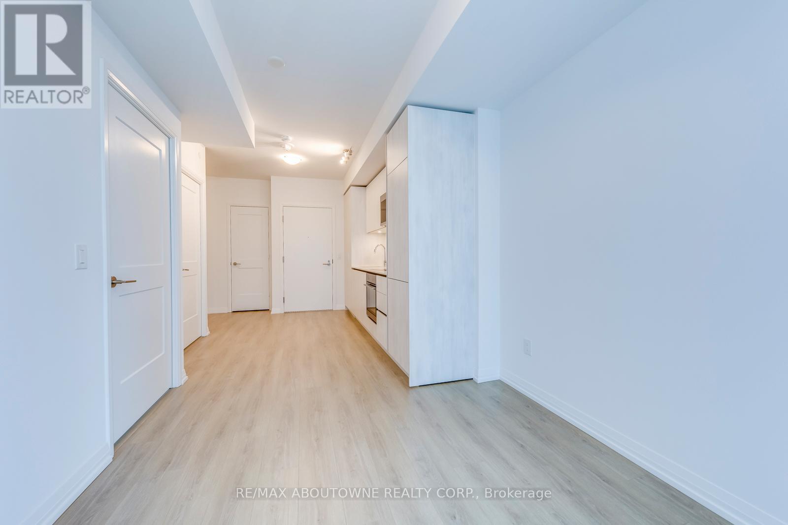 3007 - 8 Widmer Street, Toronto, Ontario  M5V 0W6 - Photo 12 - C12650444