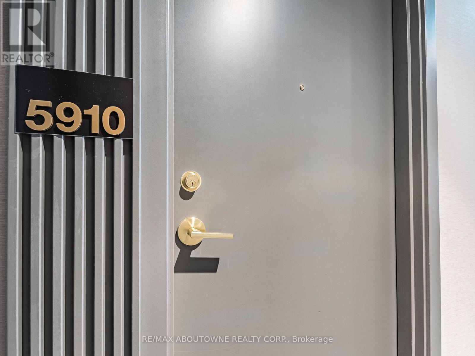 5910 - 5 Buttermill Avenue, Vaughan, Ontario  L4K 0J5 - Photo 10 - N12650436