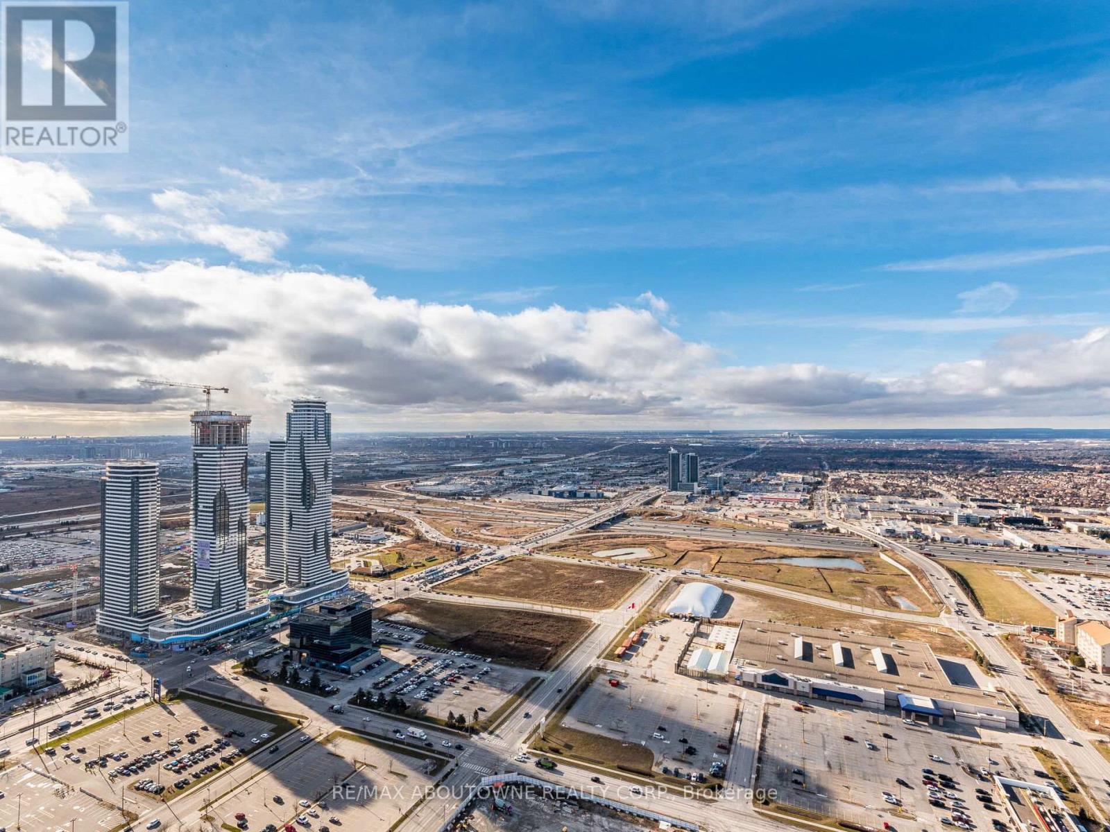 5910 - 5 Buttermill Avenue, Vaughan, Ontario  L4K 0J5 - Photo 33 - N12650436