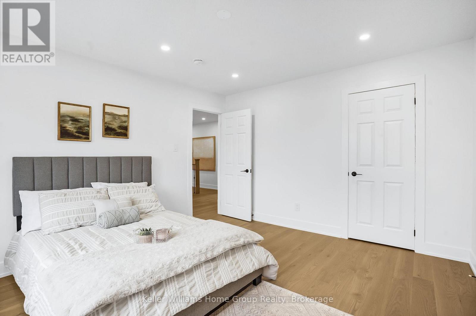 1105 Ewing Crescent, Mississauga, Ontario  L5V 1B9 - Photo 27 - W12650466