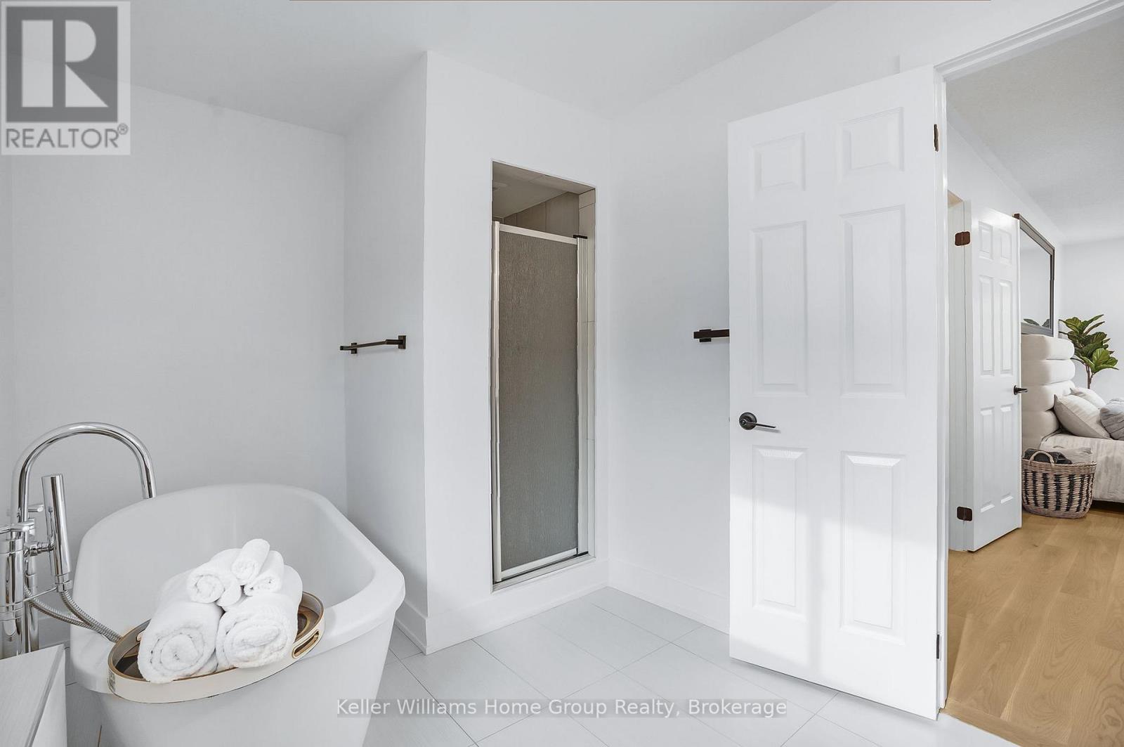 1105 Ewing Crescent, Mississauga, Ontario  L5V 1B9 - Photo 33 - W12650466