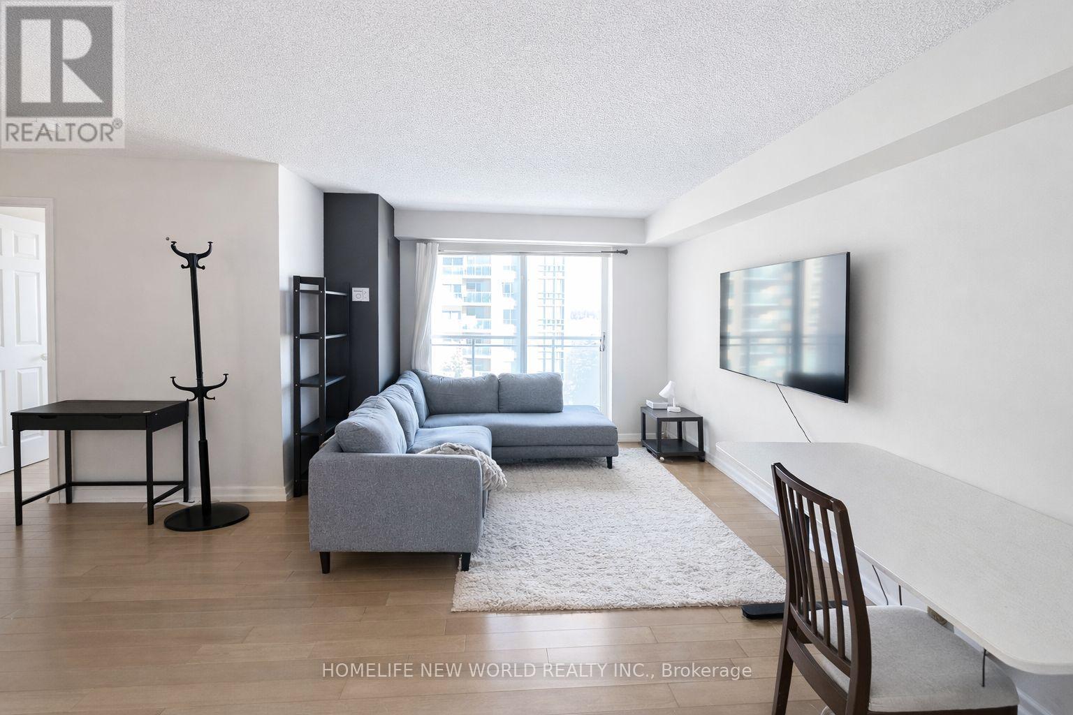 721 - 51 Baffin Court, Richmond Hill, Ontario  L4B 4P6 - Photo 6 - N12603520