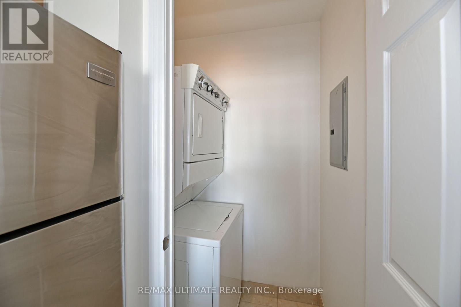 1104 - 2325 Central Park Drive, Oakville, Ontario  L6H 0E5 - Photo 14 - W12608076