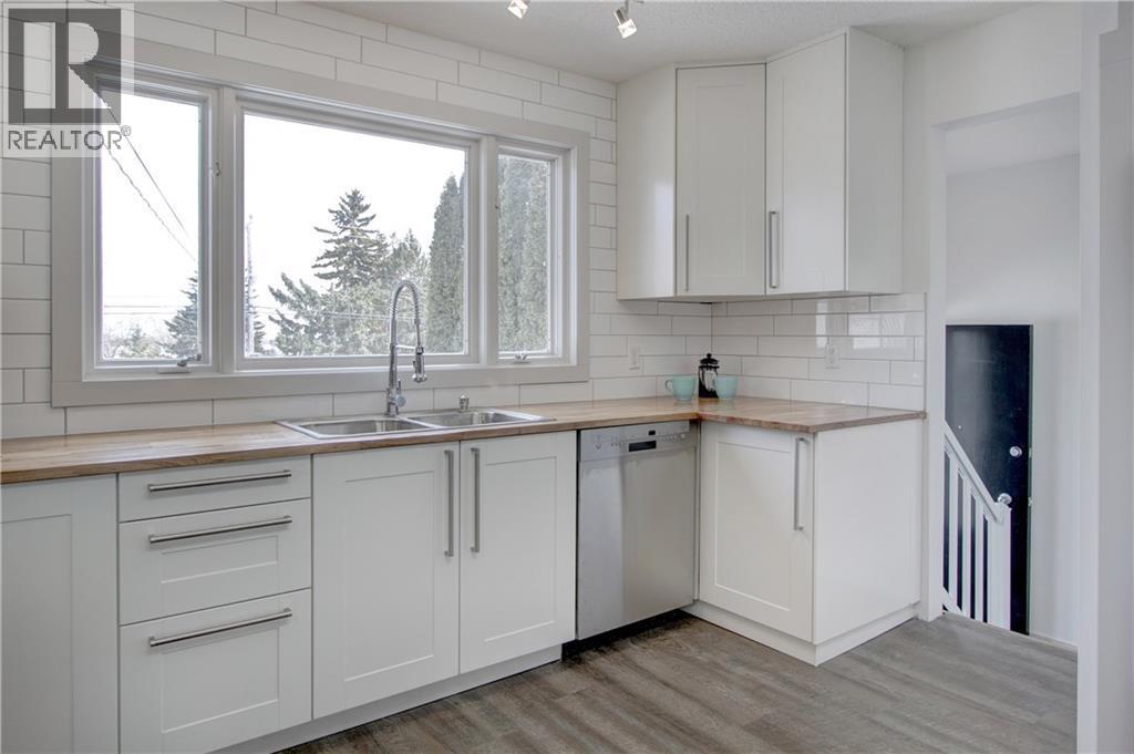 10212 7 Street Sw, Calgary, Alberta  T2W 0G3 - Photo 11 - A2275916