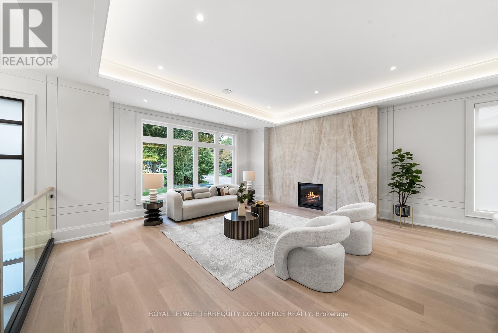 38 Howard Drive, Toronto, Ontario  M2K 1K6 - Photo 2 - C12650468