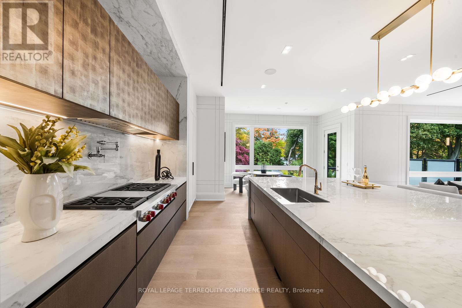 38 Howard Drive, Toronto, Ontario  M2K 1K6 - Photo 9 - C12650468