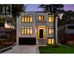 38 HOWARD DRIVE, Toronto, Ontario