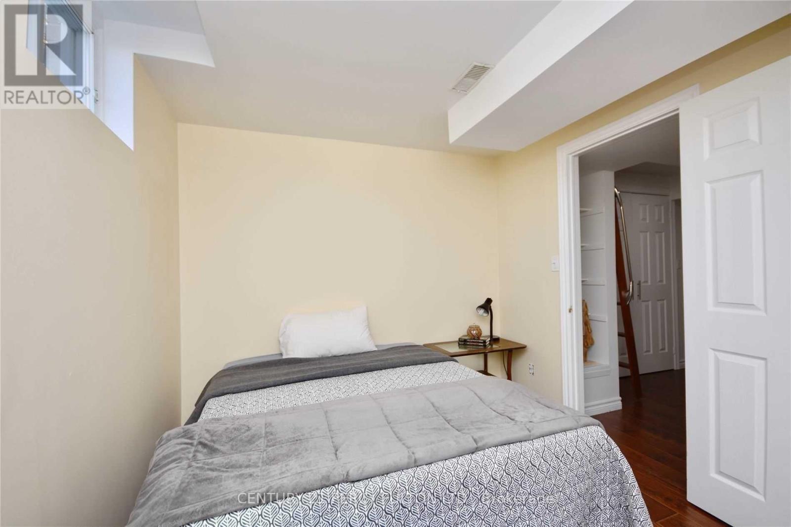 251 Livingstone Street W, Barrie, Ontario  L4N 6Z4 - Photo 7 - S12650458