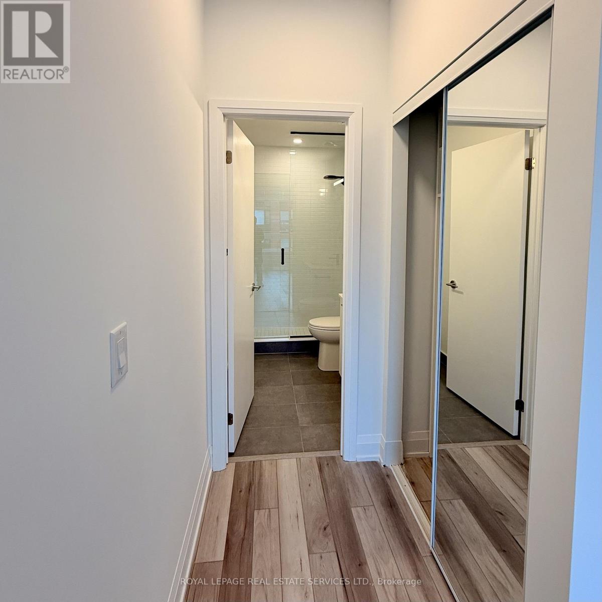 523 - 3250 Carding Mill Trail, Oakville, Ontario  L6M 1L3 - Photo 6 - W12650472