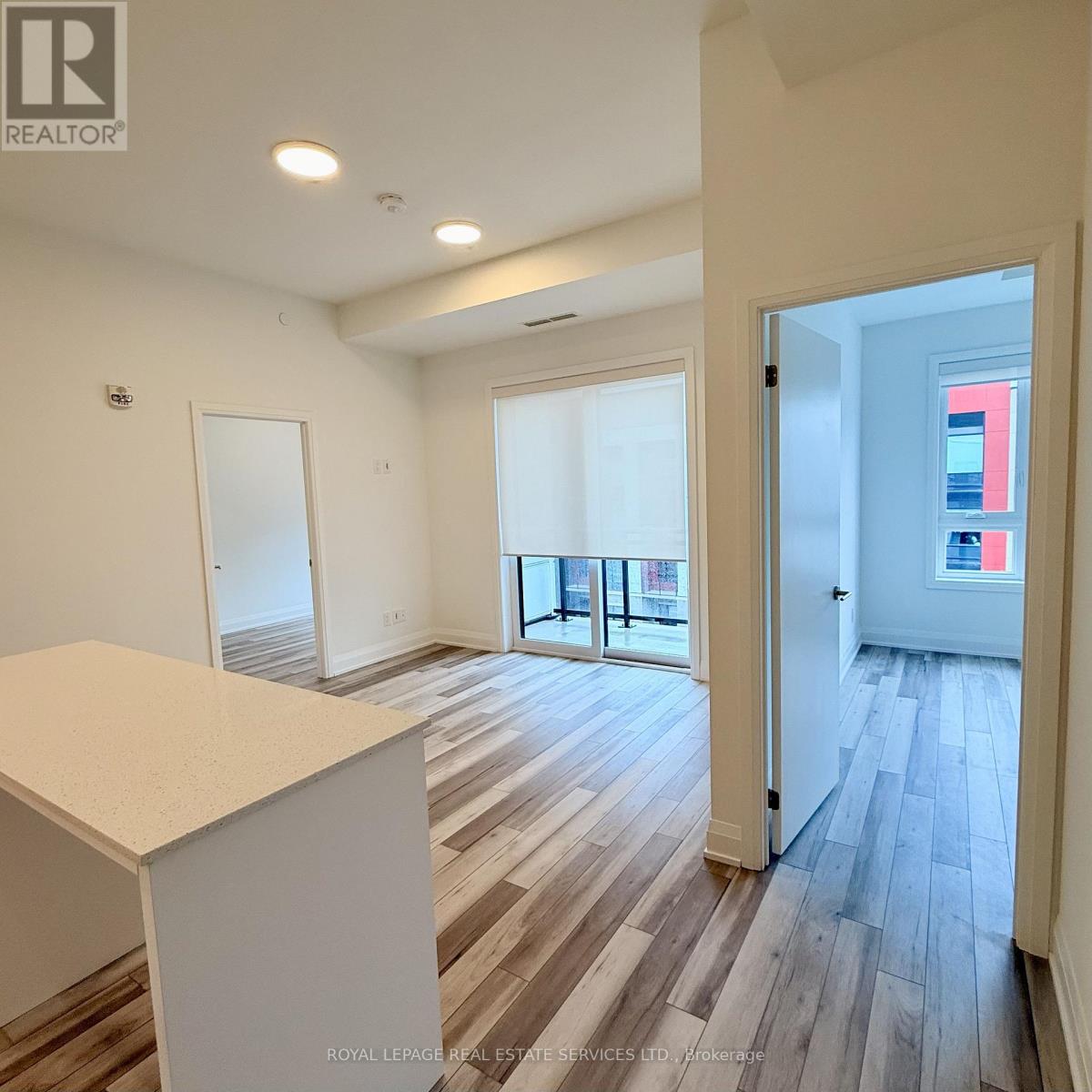 523 - 3250 Carding Mill Trail, Oakville, Ontario  L6M 1L3 - Photo 8 - W12650472