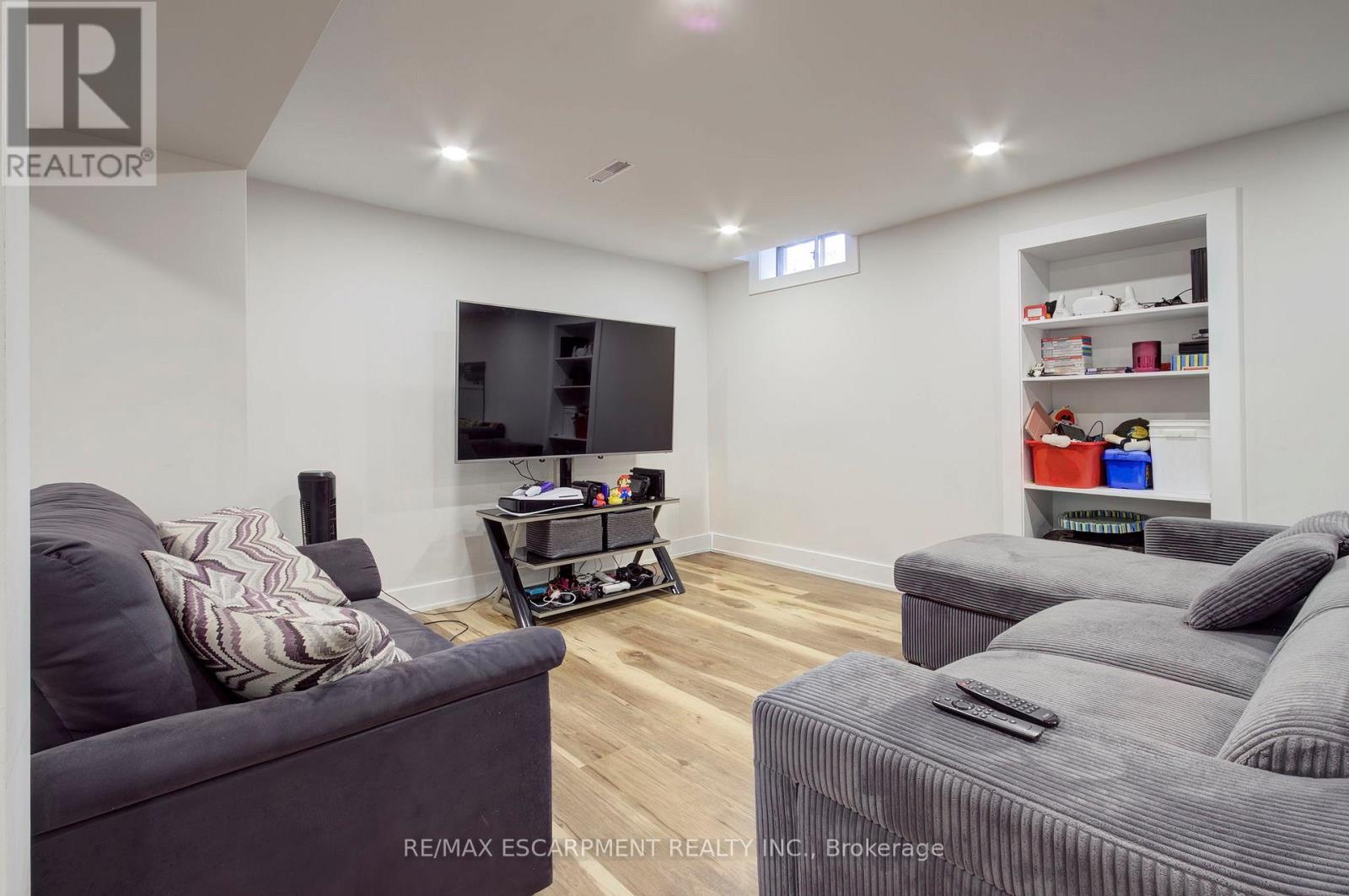 3280 Mead Crescent, Burlington, Ontario  L7M 3M2 - Photo 37 - W12650480