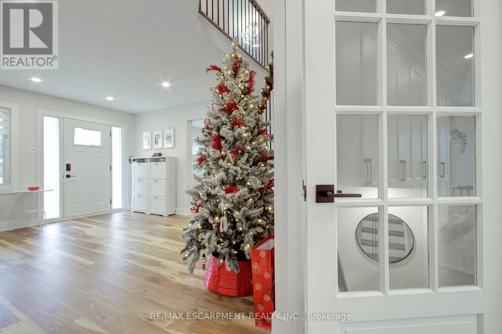 3280 Mead Crescent, Burlington, Ontario  L7M 3M2 - Photo 5 - W12650480