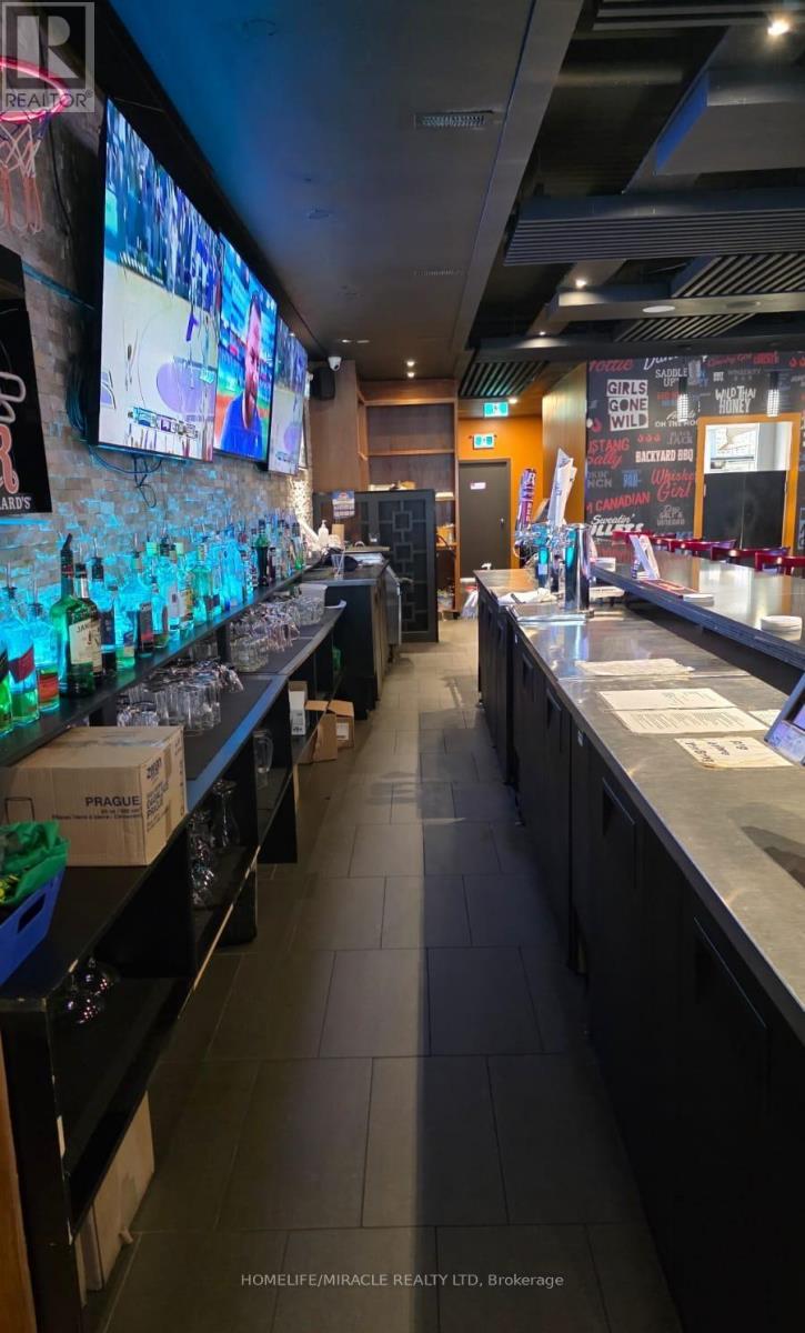 239 St Paul Street, St. Catharines, Ontario  L2R 3M6 - Photo 4 - X12650460