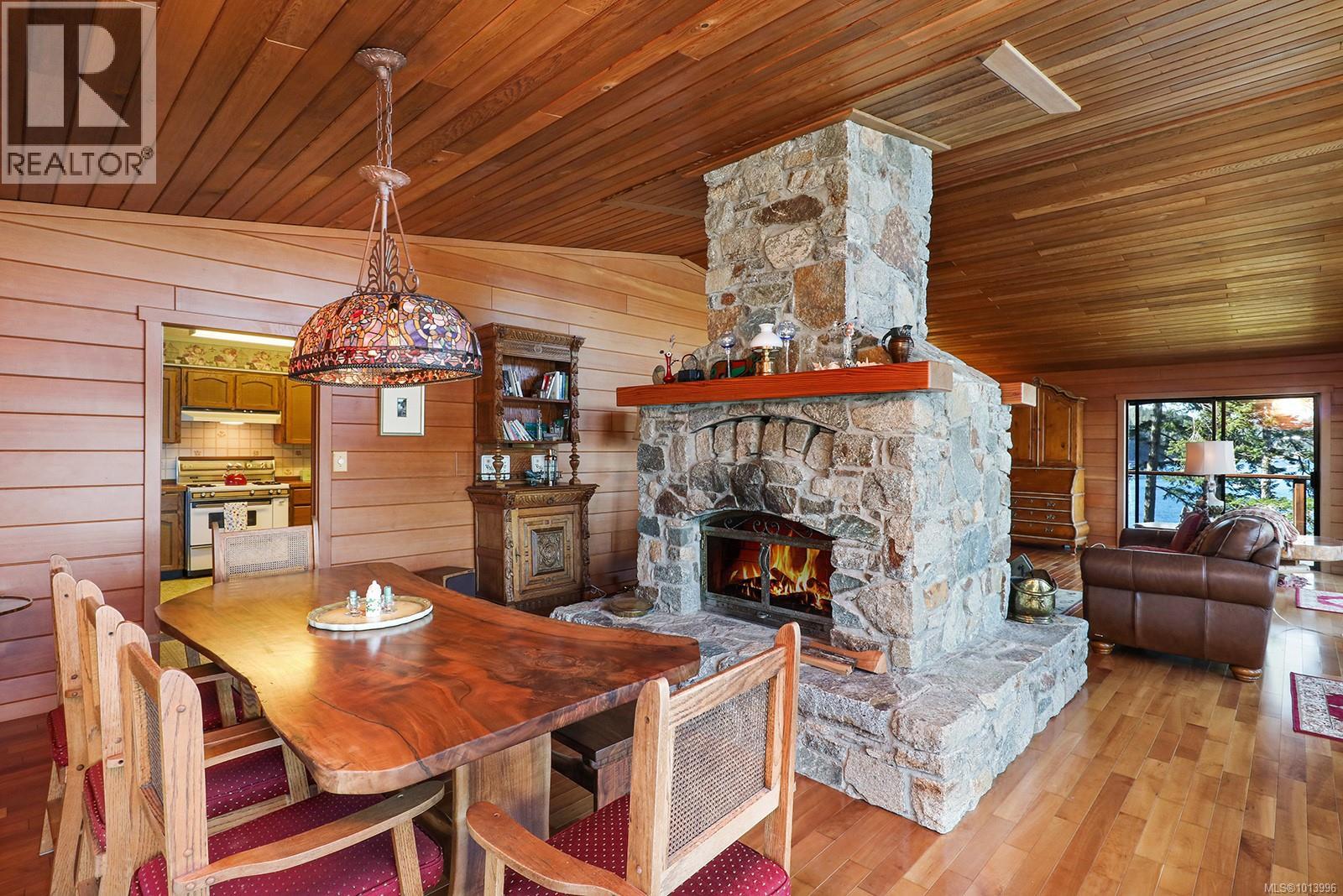 651 Gorge Harbour, Cortes Island, British Columbia  V0P 1Z0 - Photo 13 - 1013996