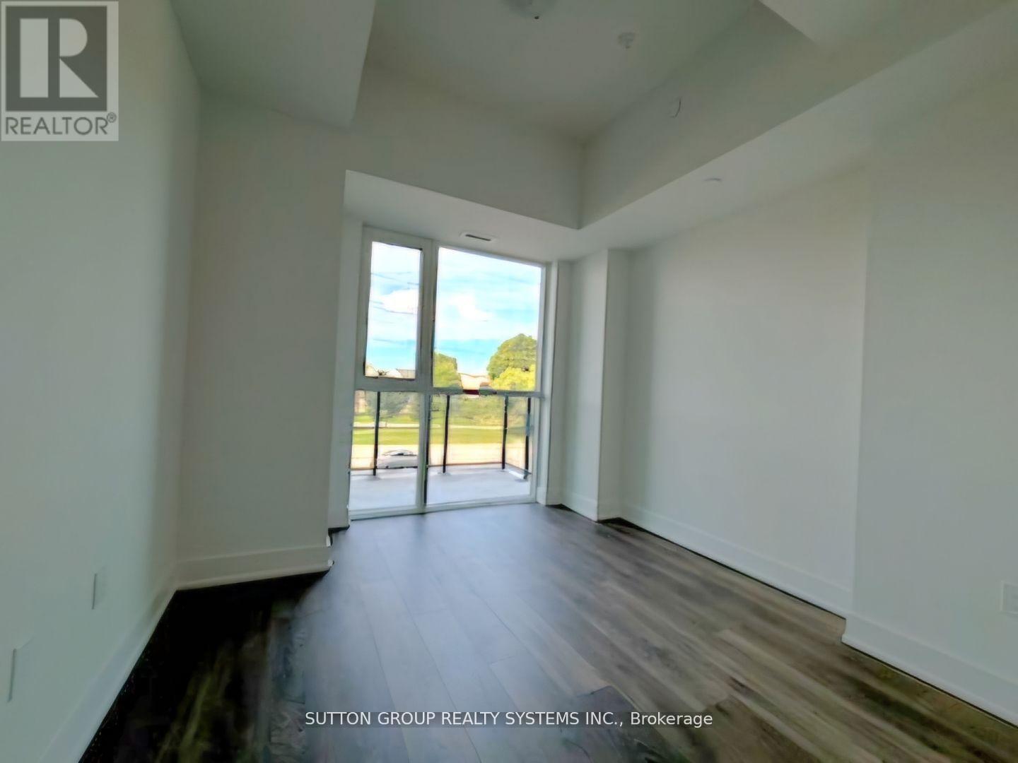 215 - 204 Burnhamthorpe Road E, Mississauga, Ontario  L5A 4L4 - Photo 14 - W12650486