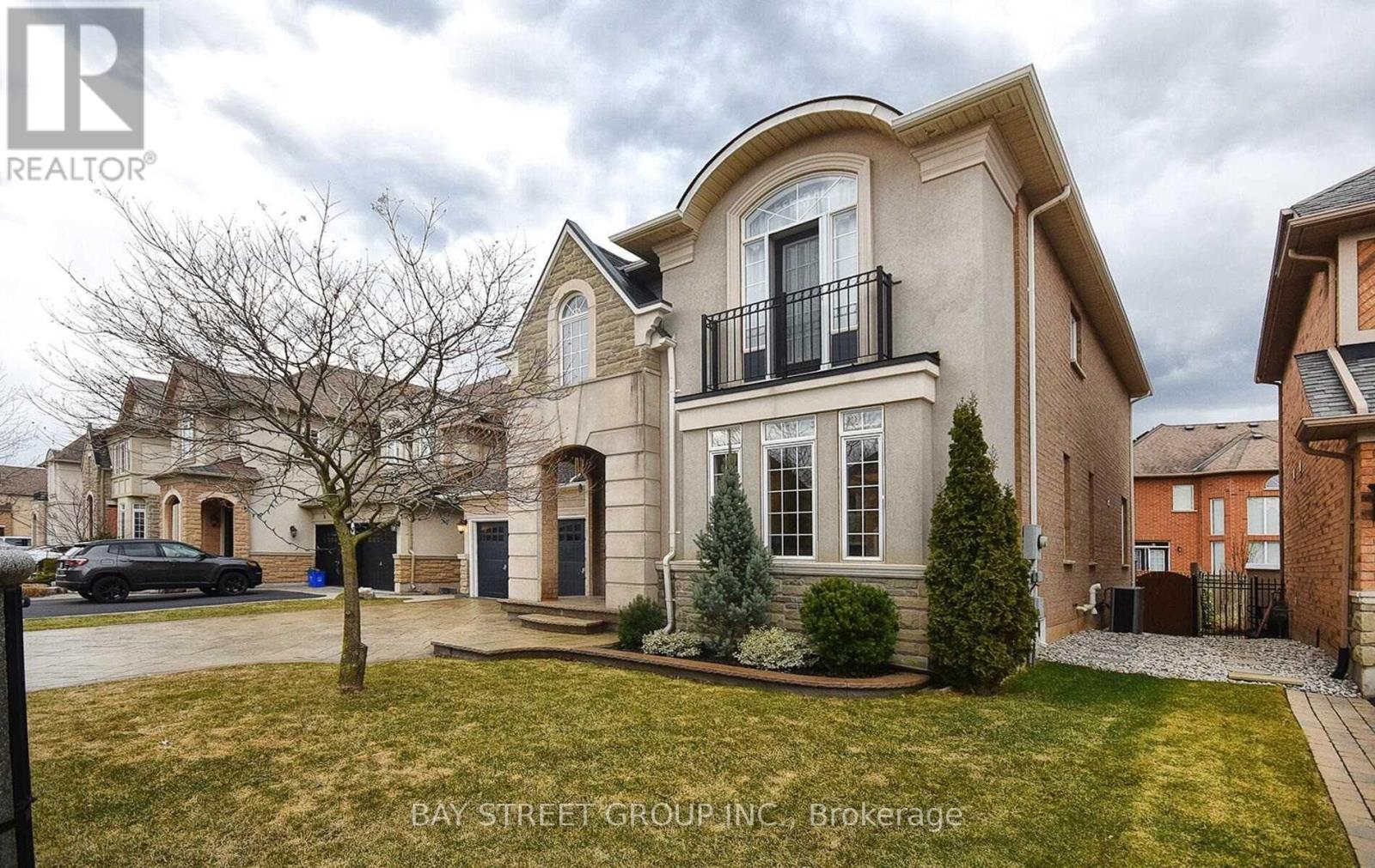336 TURNING LEAF ROAD, Oakville, Ontario