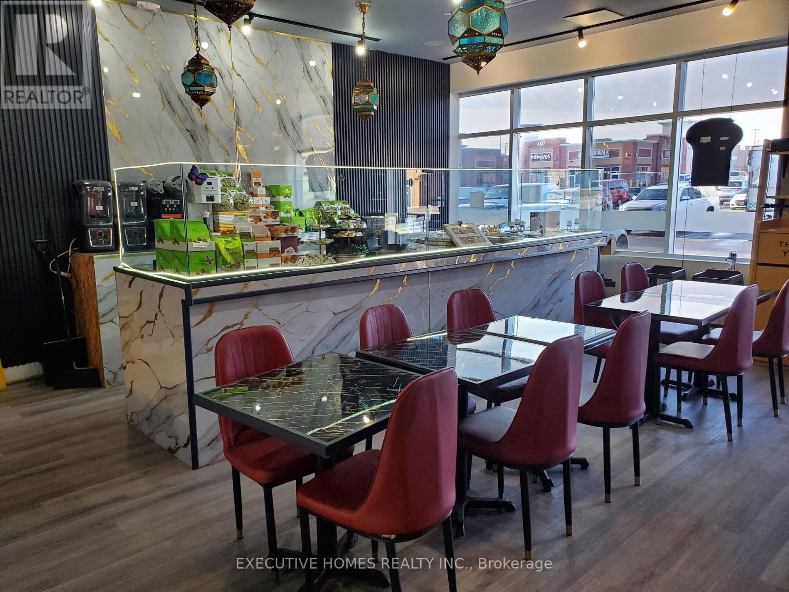 2 - 483 Dundas Street W, Oakville, Ontario  L6M 1L9 - Photo 7 - W12647970