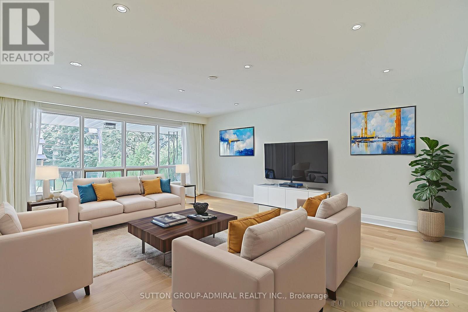 47 Waterloo Avenue, Toronto (Bathurst Manor), Ontario  M3H 3Y1 - Photo 5 - C12642516