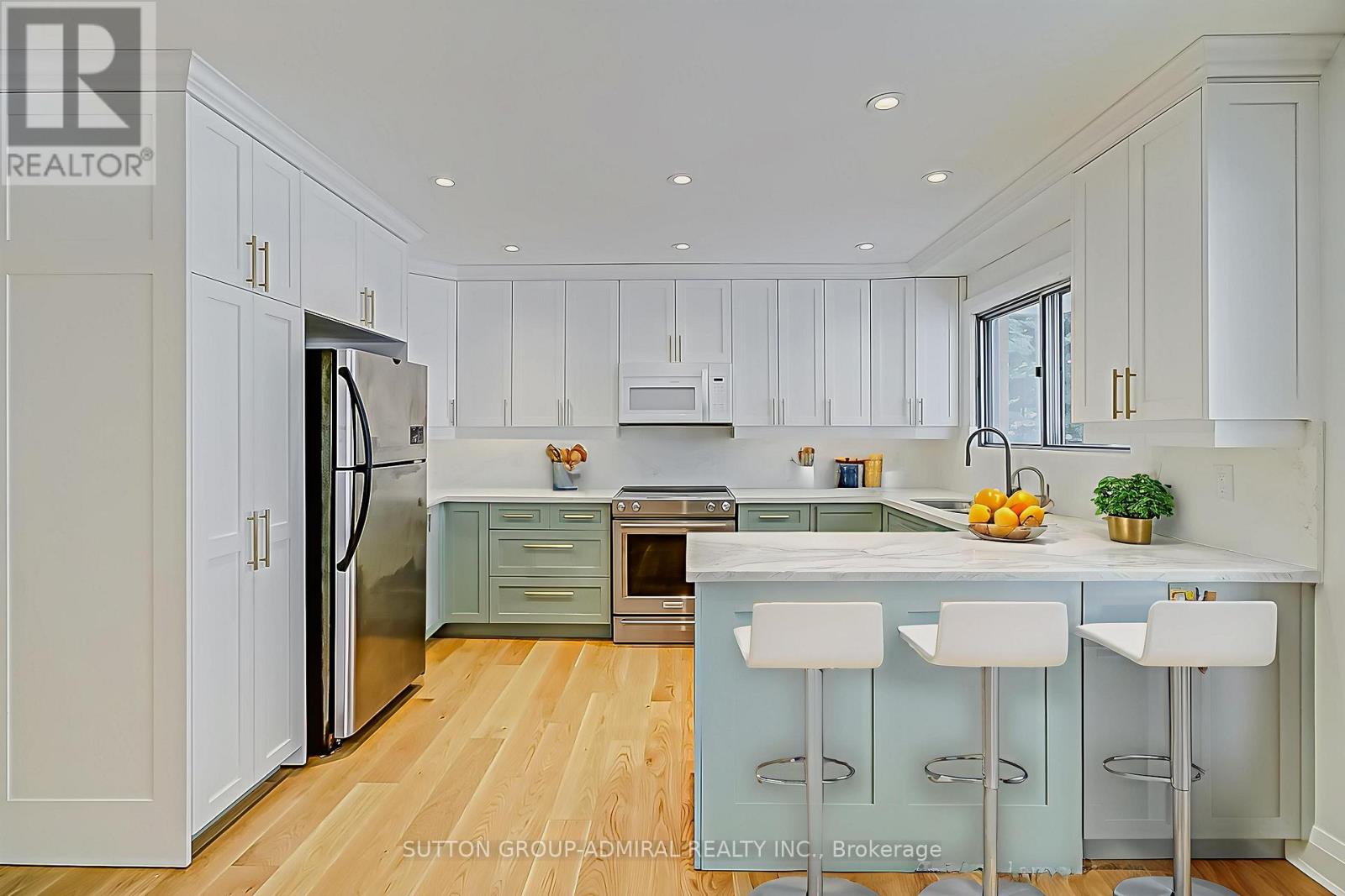 47 Waterloo Avenue, Toronto (Bathurst Manor), Ontario  M3H 3Y1 - Photo 8 - C12642516