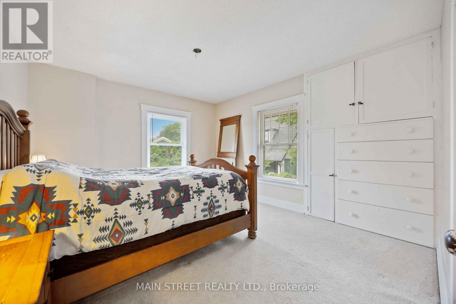 194 London Road, Sarnia, Ontario  N7T 4V5 - Photo 24 - X12281707