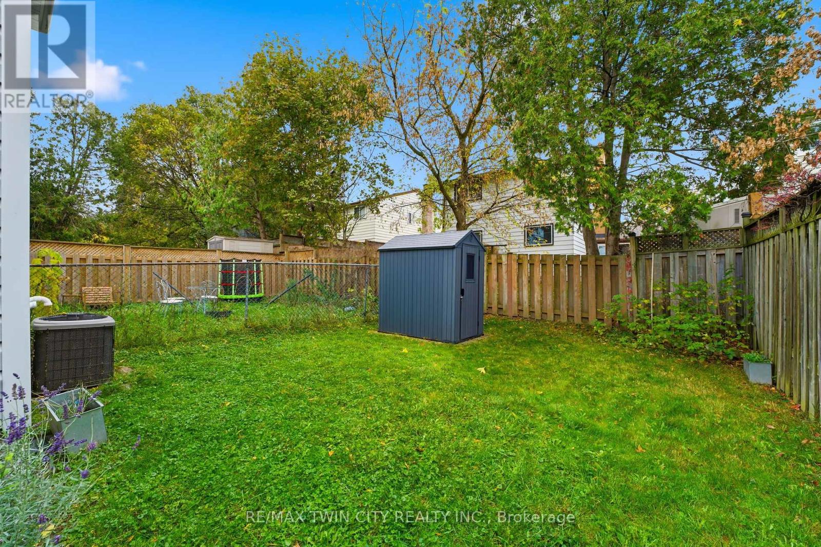 11 Hillbrook Crescent, Kitchener, Ontario  N2N 1J4 - Photo 20 - X12505836