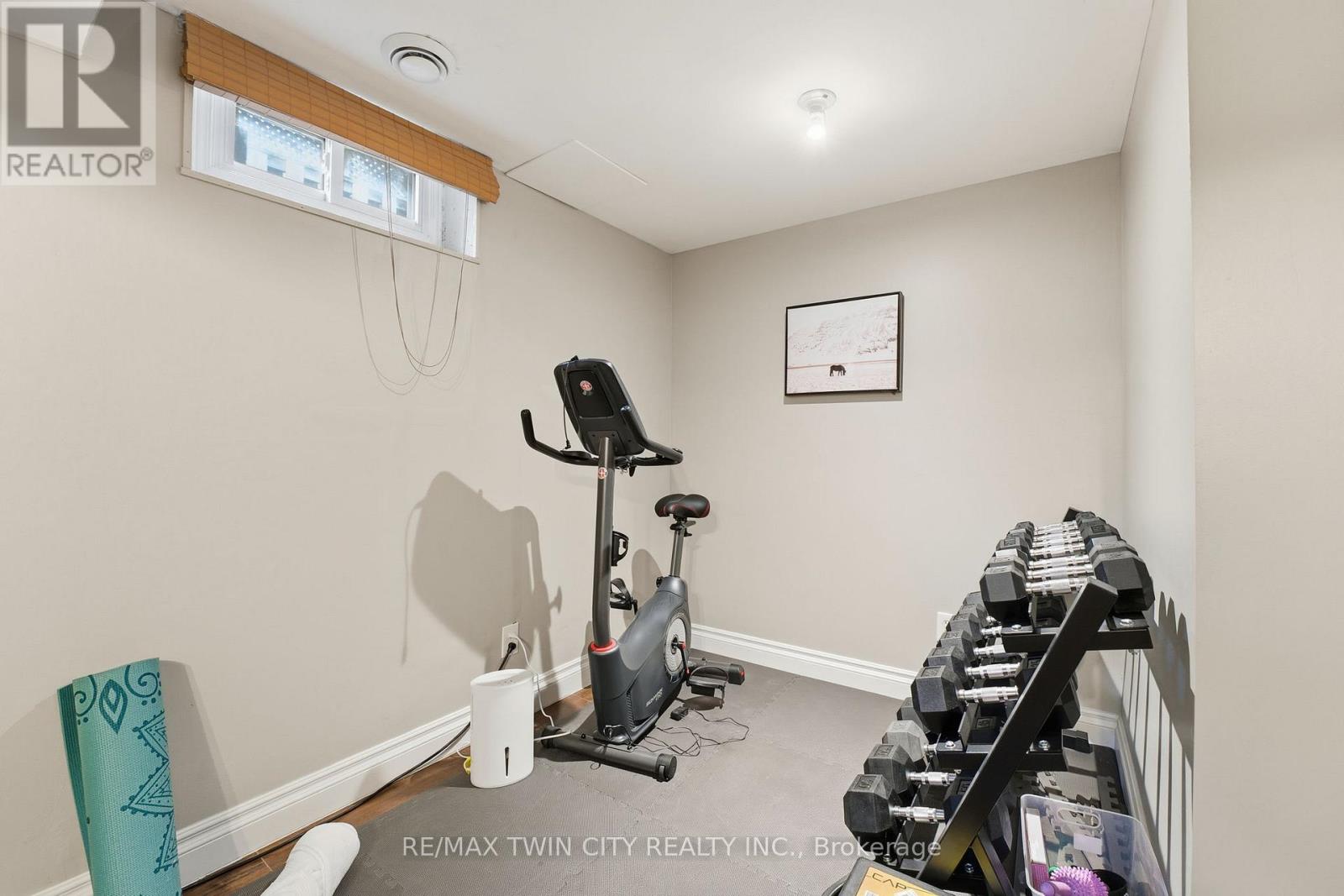 11 Hillbrook Crescent, Kitchener, Ontario  N2N 1J4 - Photo 16 - X12505836