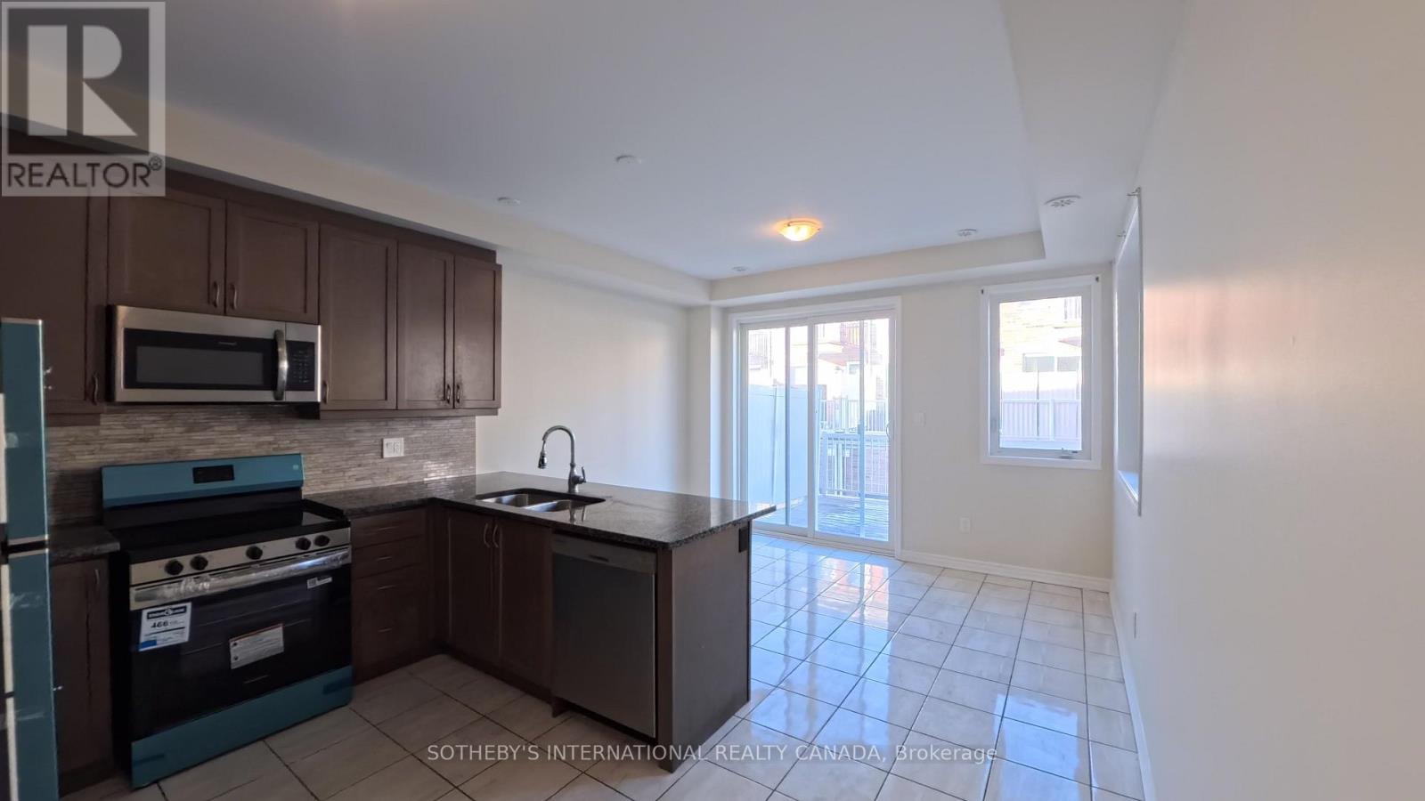 72 Jolly Way, Toronto, Ontario  M1P 0E2 - Photo 5 - E12650540