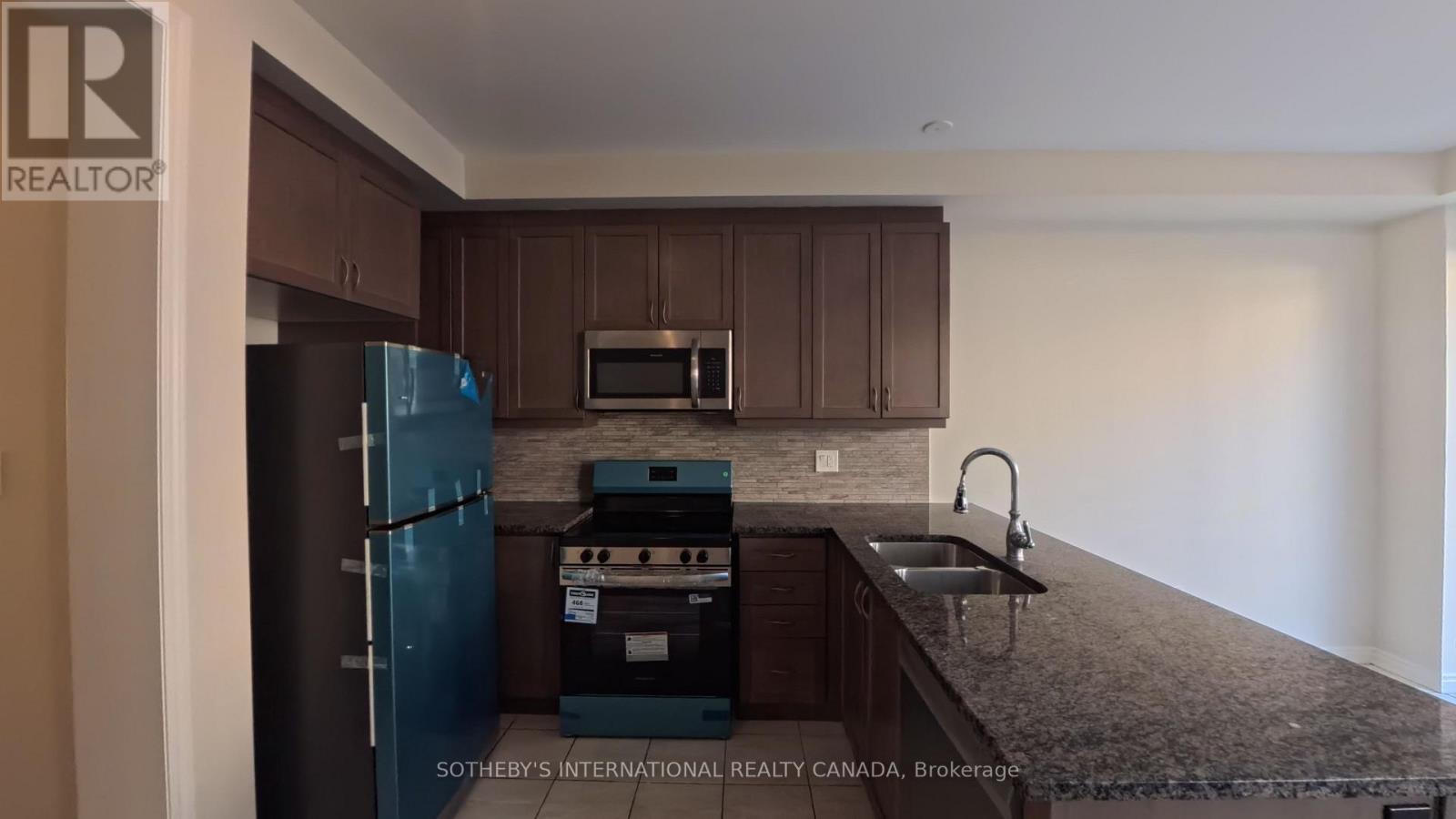 72 Jolly Way, Toronto, Ontario  M1P 0E2 - Photo 6 - E12650540