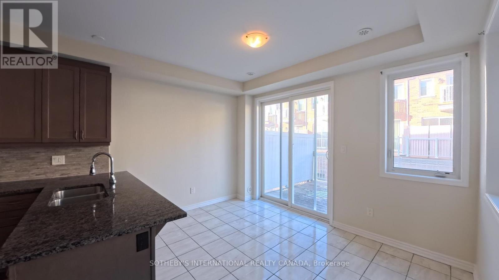 72 Jolly Way, Toronto, Ontario  M1P 0E2 - Photo 8 - E12650540