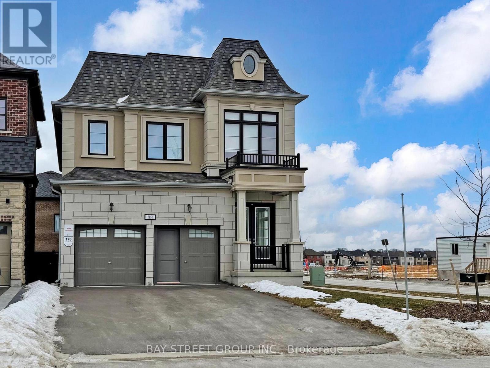 88 HARVEY BUNKER CRESCENT, Markham, Ontario