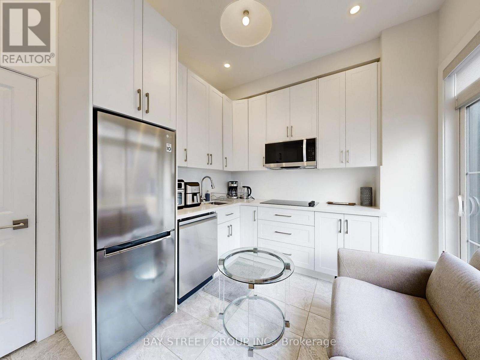 88 Harvey Bunker Crescent, Markham, Ontario  L6C 2A5 - Photo 7 - N12650506