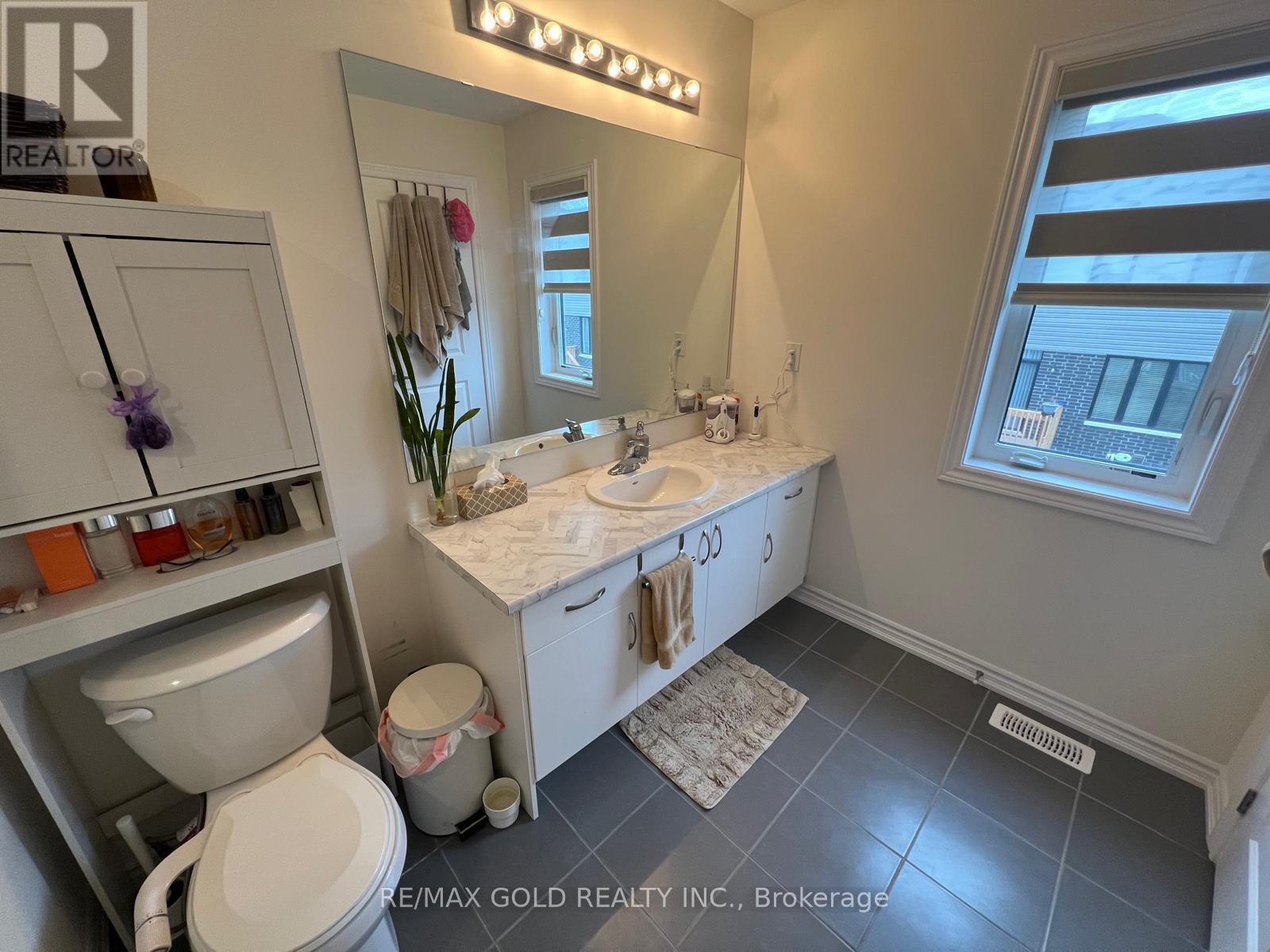 31 Tamworth Terrace, Barrie, Ontario  L9J 0W5 - Photo 12 - S12612000