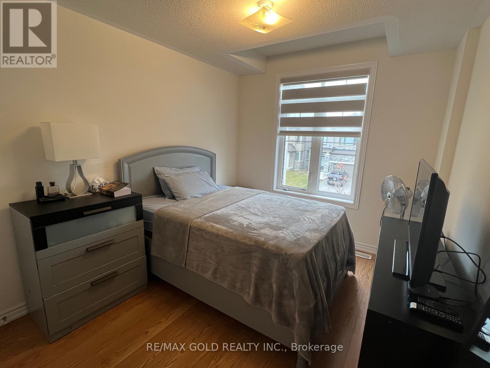 31 Tamworth Terrace, Barrie, Ontario  L9J 0W5 - Photo 16 - S12612000