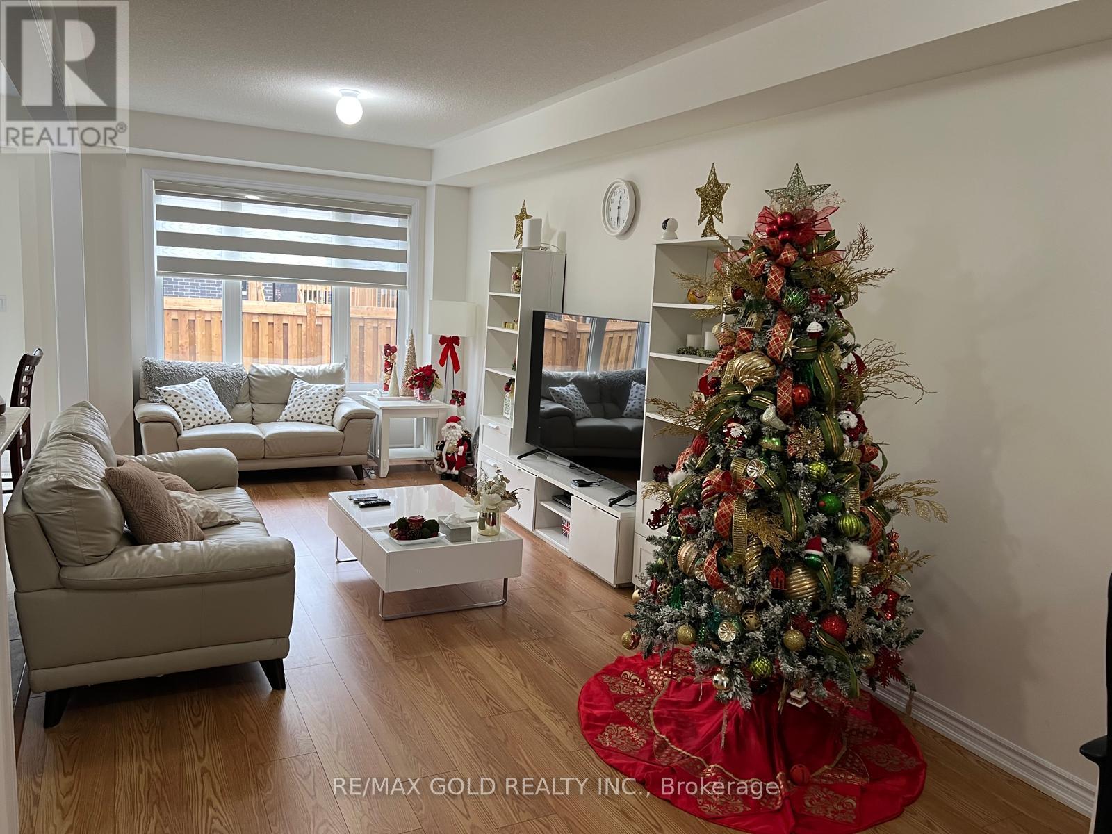 31 Tamworth Terrace, Barrie, Ontario  L9J 0W5 - Photo 3 - S12612000