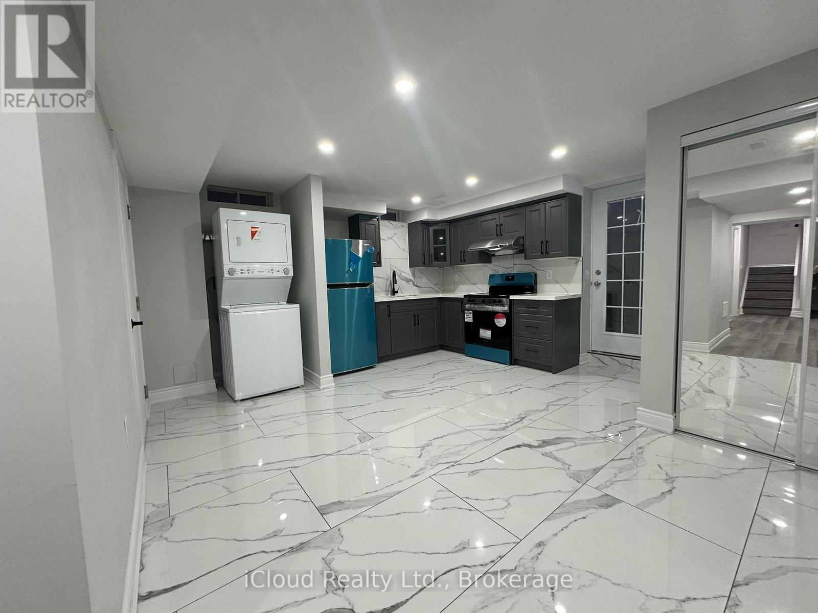 13 Raithby Crescent, Ajax, Ontario  L1Z 0S2 - Photo 5 - E12311848