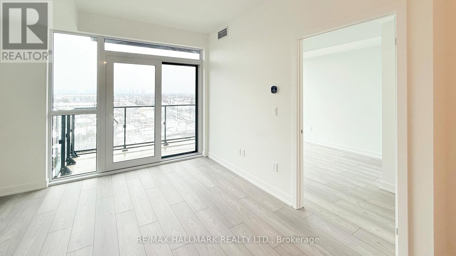 704 - 1007 The Queensway, Toronto, Ontario  M8Z 0H4 - Photo 10 - W12650520