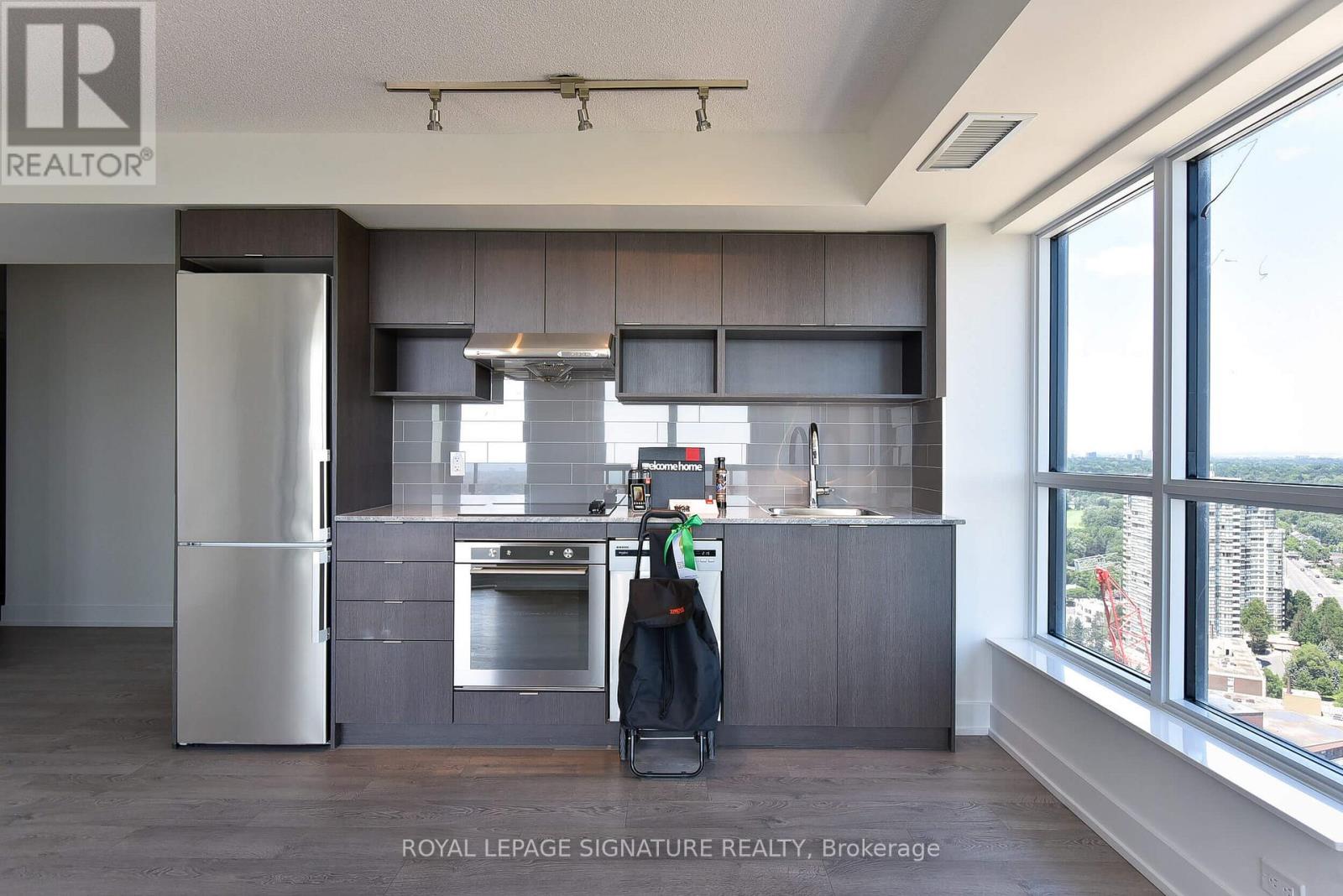 3008 - 7 Mabelle Avenue, Toronto, Ontario  M9A 0C9 - Photo 11 - W12650538