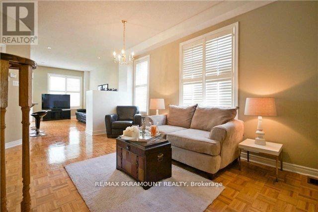 39 Seahorse Avenue, Brampton, Ontario  L6V 4N7 - Photo 2 - W12650548