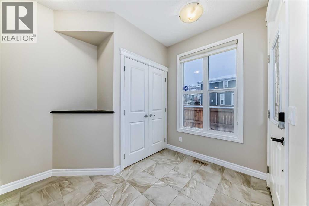 34 Cranbrook Hill Se, Calgary, Alberta  T3M 2K8 - Photo 4 - A2271256