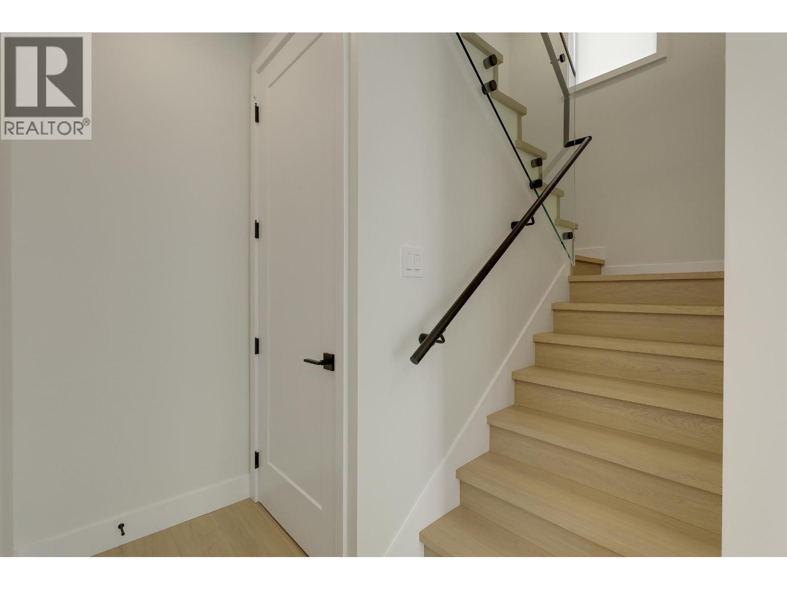 1 3695 E 26 Avenue, Vancouver, British Columbia  V5R 2M7 - Photo 17 - R3065872