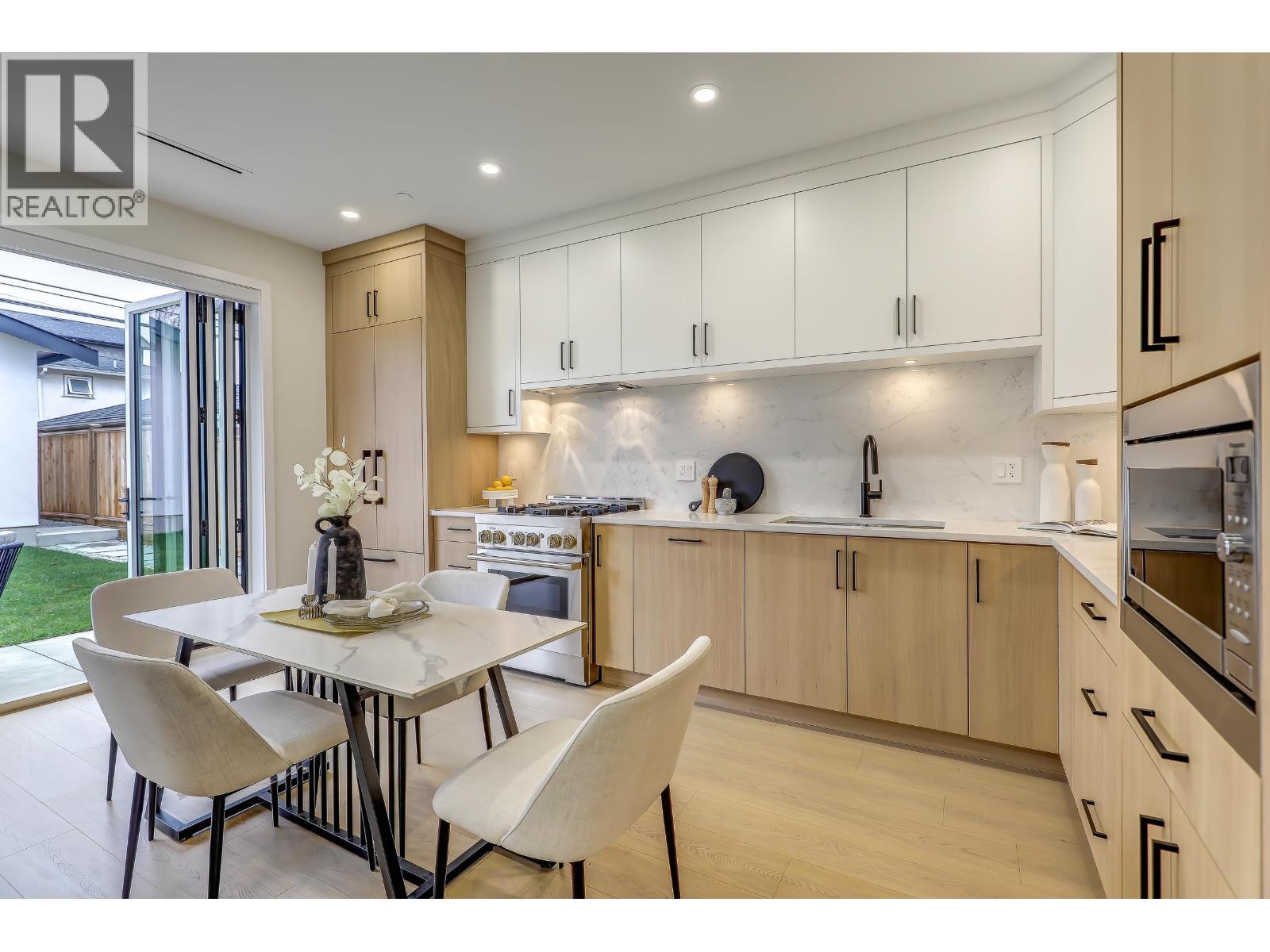 1 3695 E 26 Avenue, Vancouver, British Columbia  V5R 2M7 - Photo 11 - R3065872