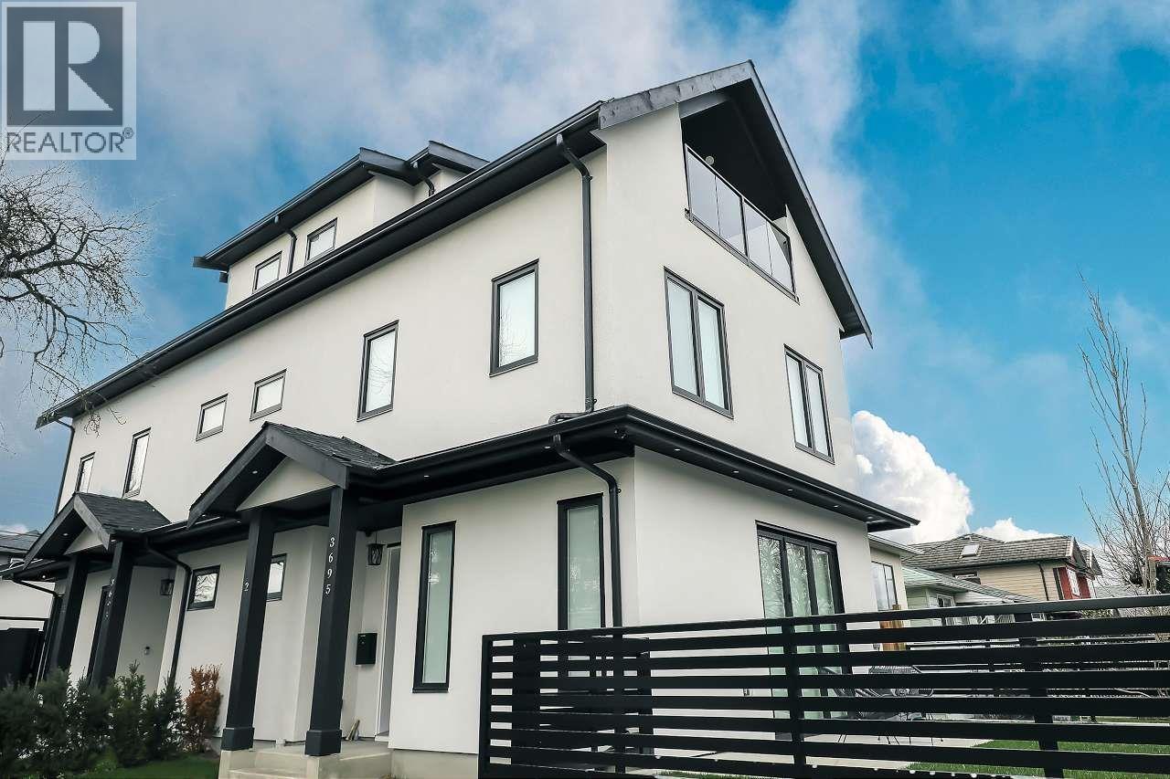 2 3695 E 26 AVENUE, Vancouver, British Columbia