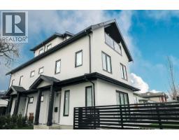 2 3695 E 26 AVENUE, Vancouver, British Columbia