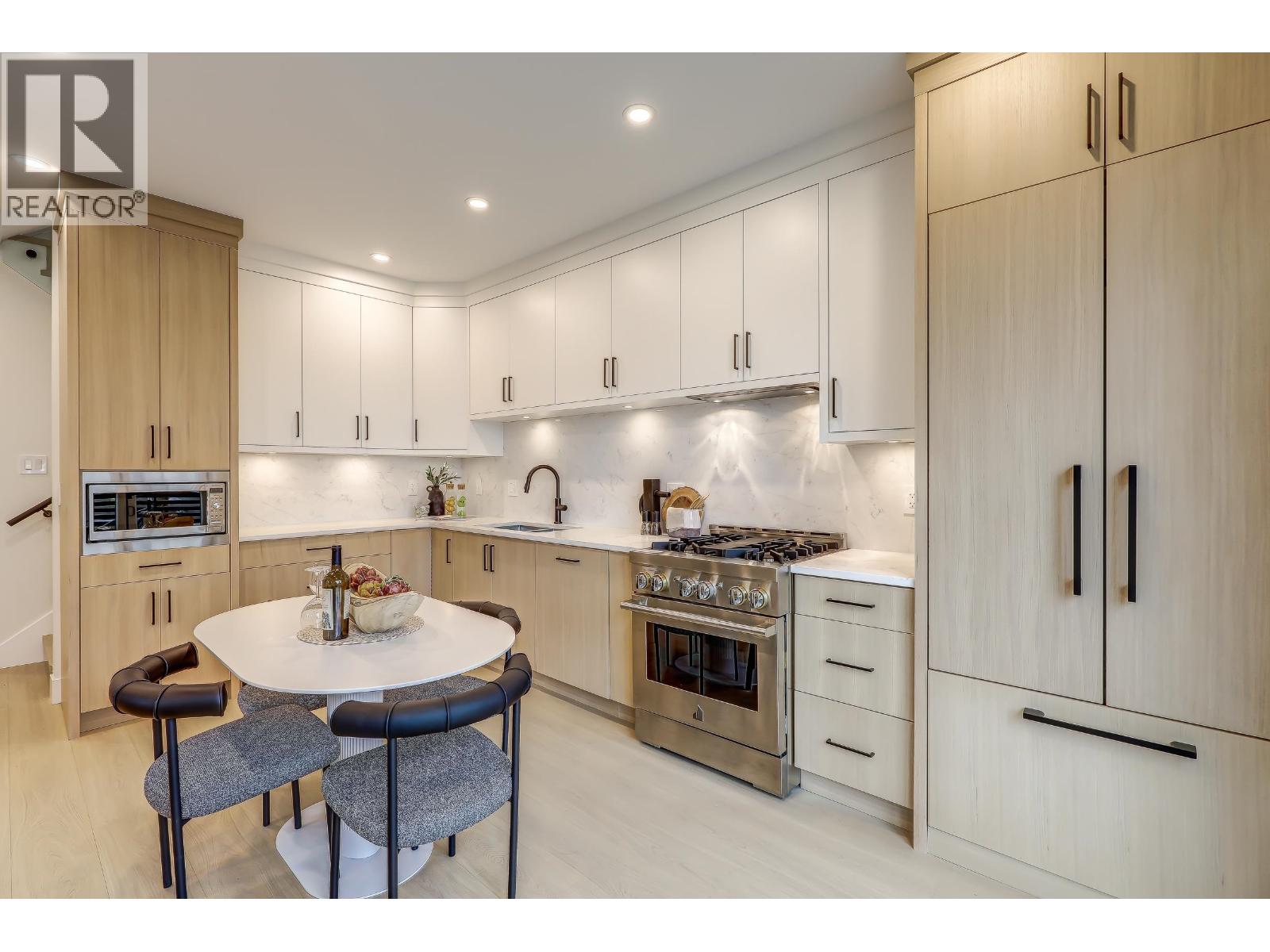 2 3695 E 26 Avenue, Vancouver, British Columbia  V5R 2M7 - Photo 12 - R3061166