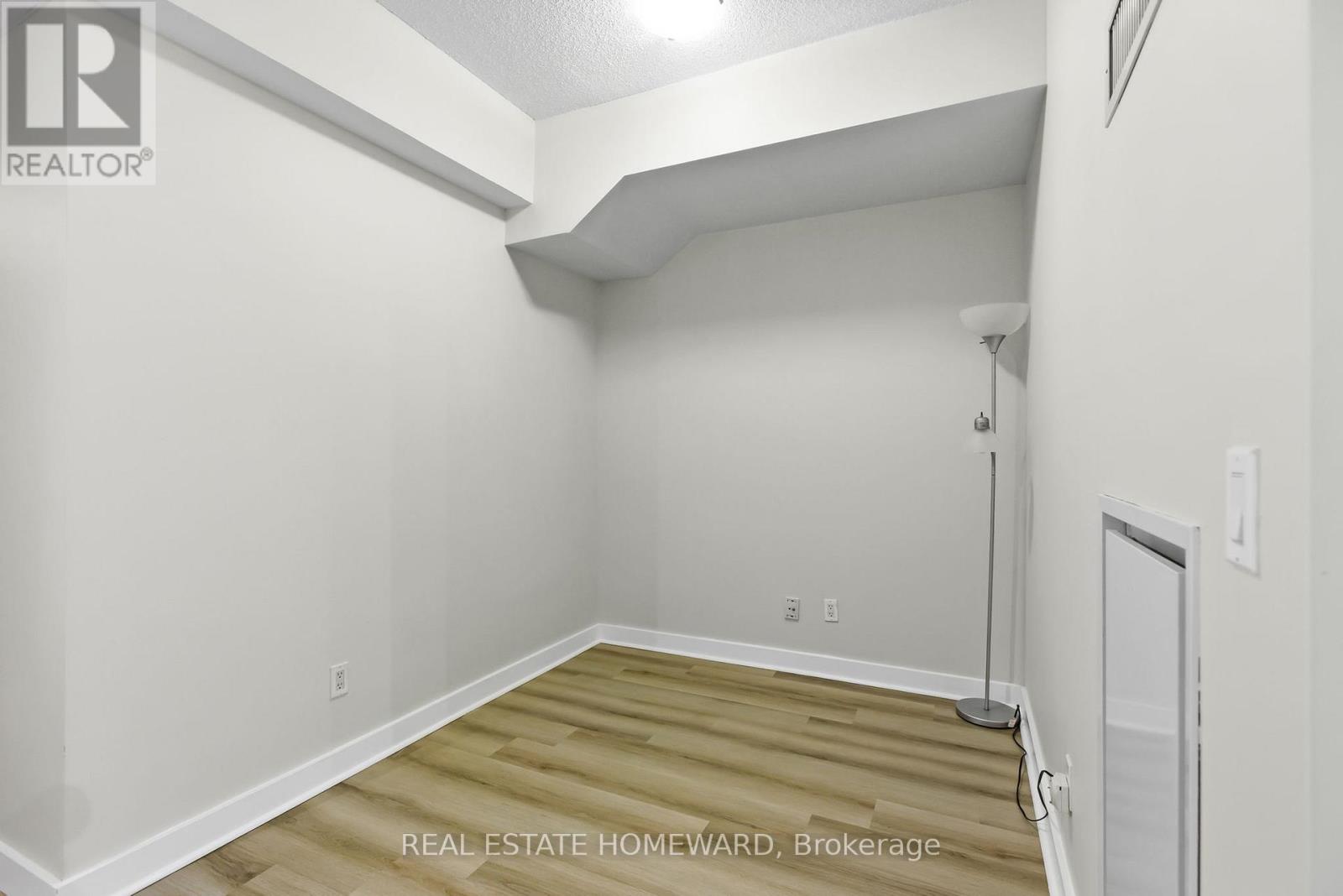 309 - 601 Kingston Road, Toronto, Ontario  M4E 3Y2 - Photo 6 - E12649066